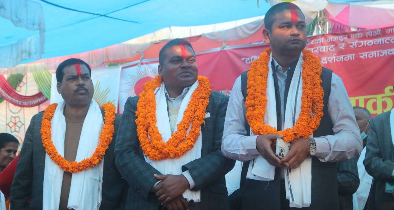 रूपन्देहीका रोहिणी र ओमसतिया गाउँपालिकाका अध्यक्ष एमालेमा प्रवेश, विष्णु पौडेलले गरे स्वागत